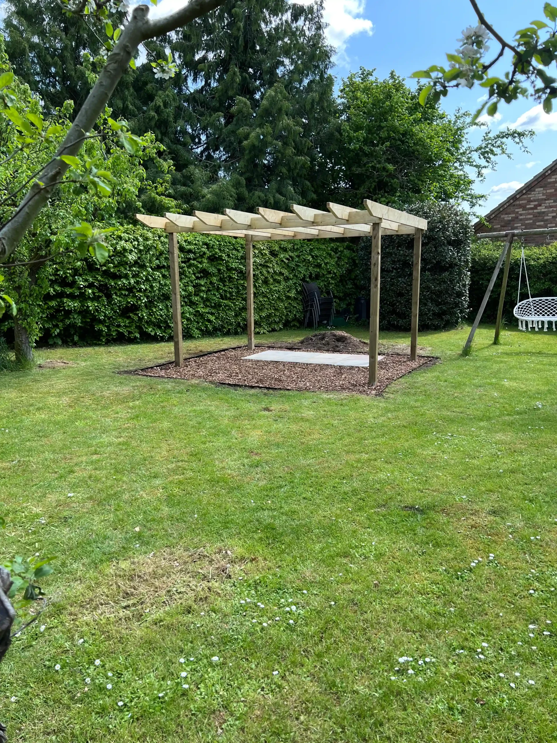 completed bespoke pergola